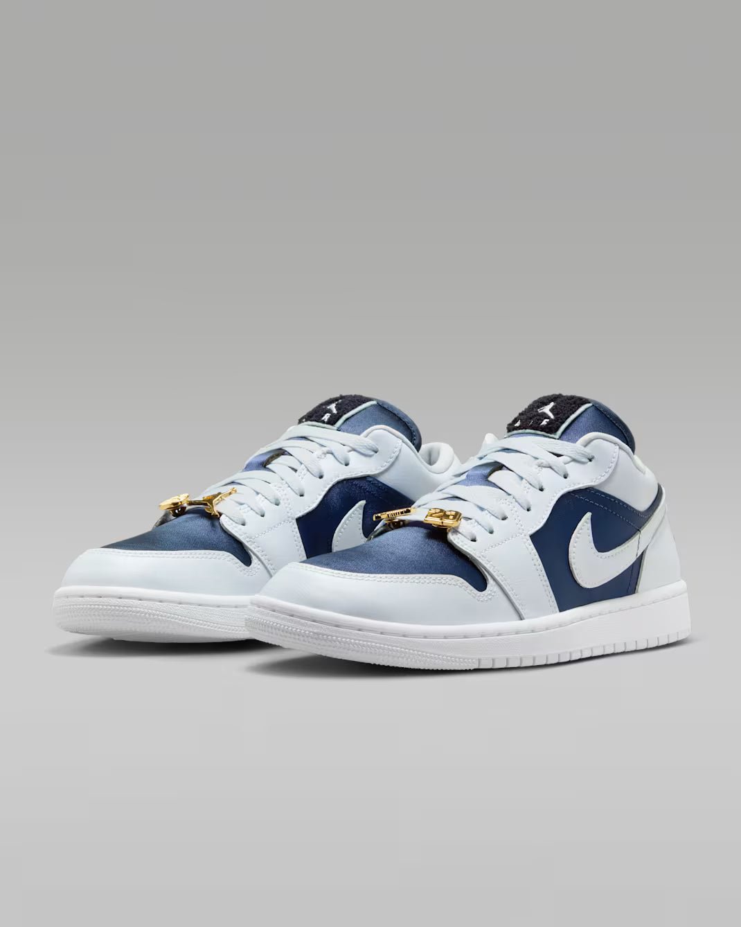 Air Jordan 1 Low SE Midnight Navy Gold Charms - LNT STEP-Sneaker - Nike -  - 60720632 - 36 - Air Jordan 1 Low SE Midnight Navy Gold Charms -