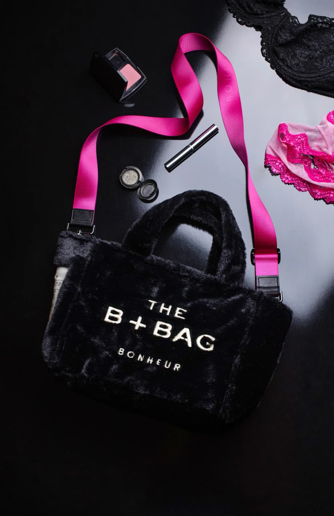 Bonheur Fluffy Tote Bag - - Phantom Black