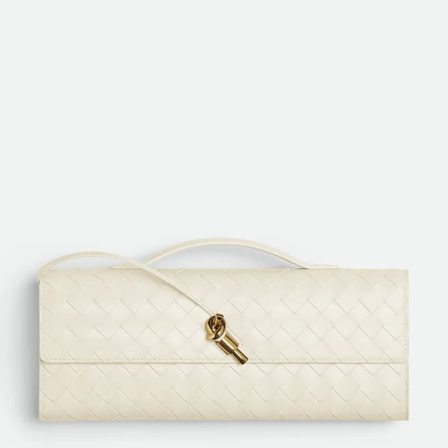 Bottega Venets Andiamo Clutch- - CREAM