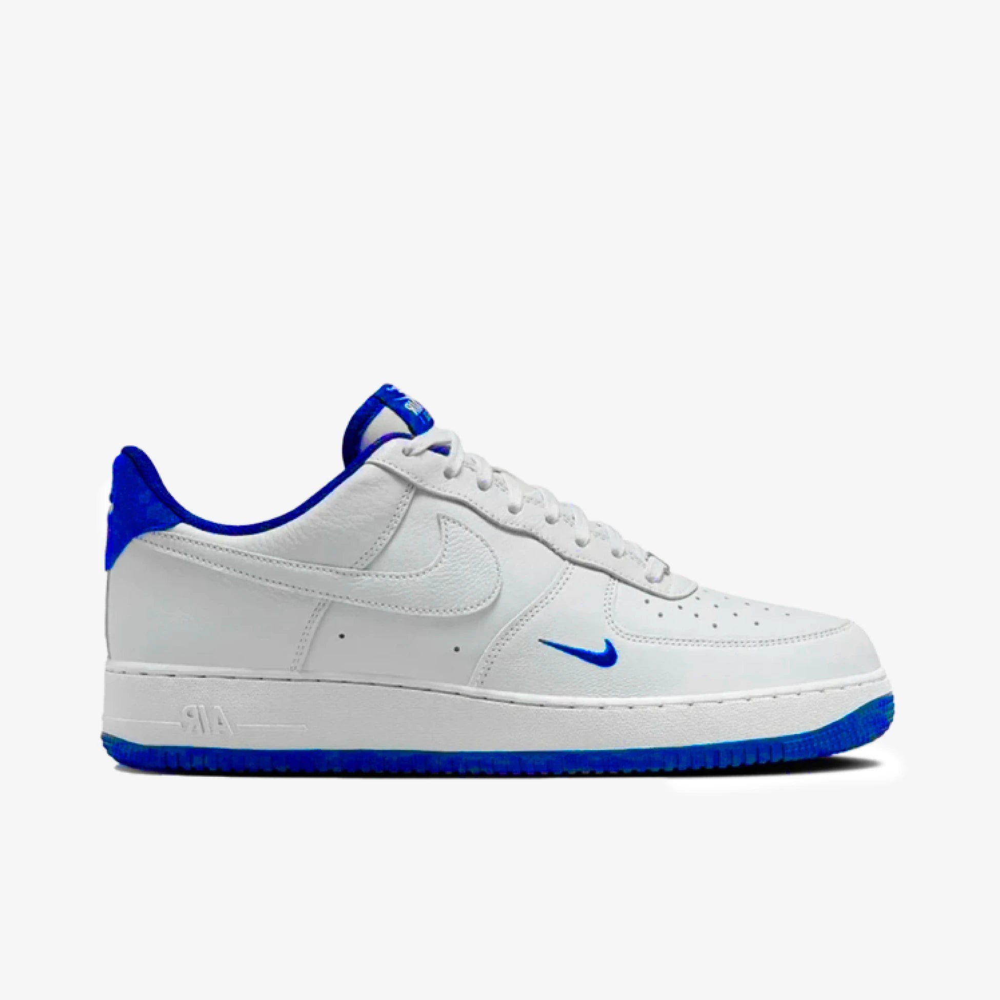 Nike Air Force 1 07 Lv8 Photon Dust / Obsidian