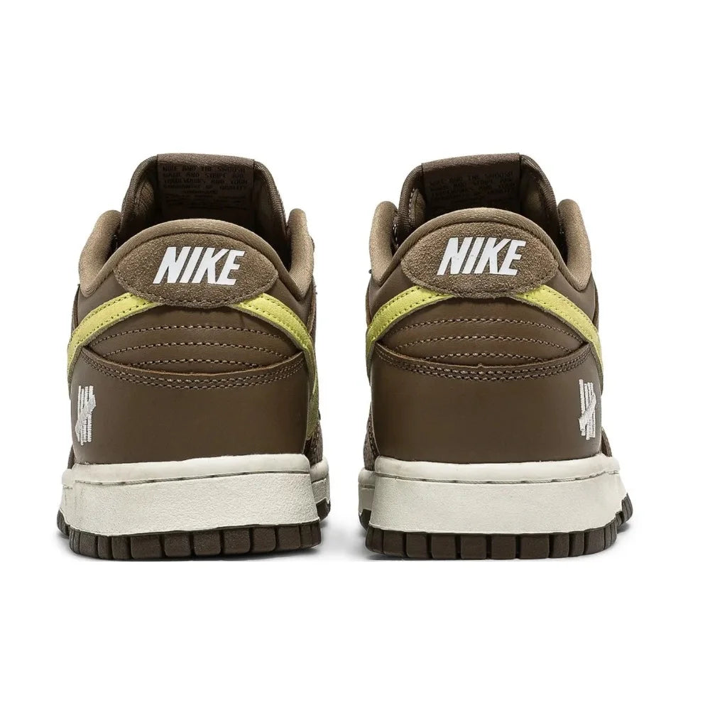 Nike Dunk Low SP Undefeated Canteen Dunk vs AF