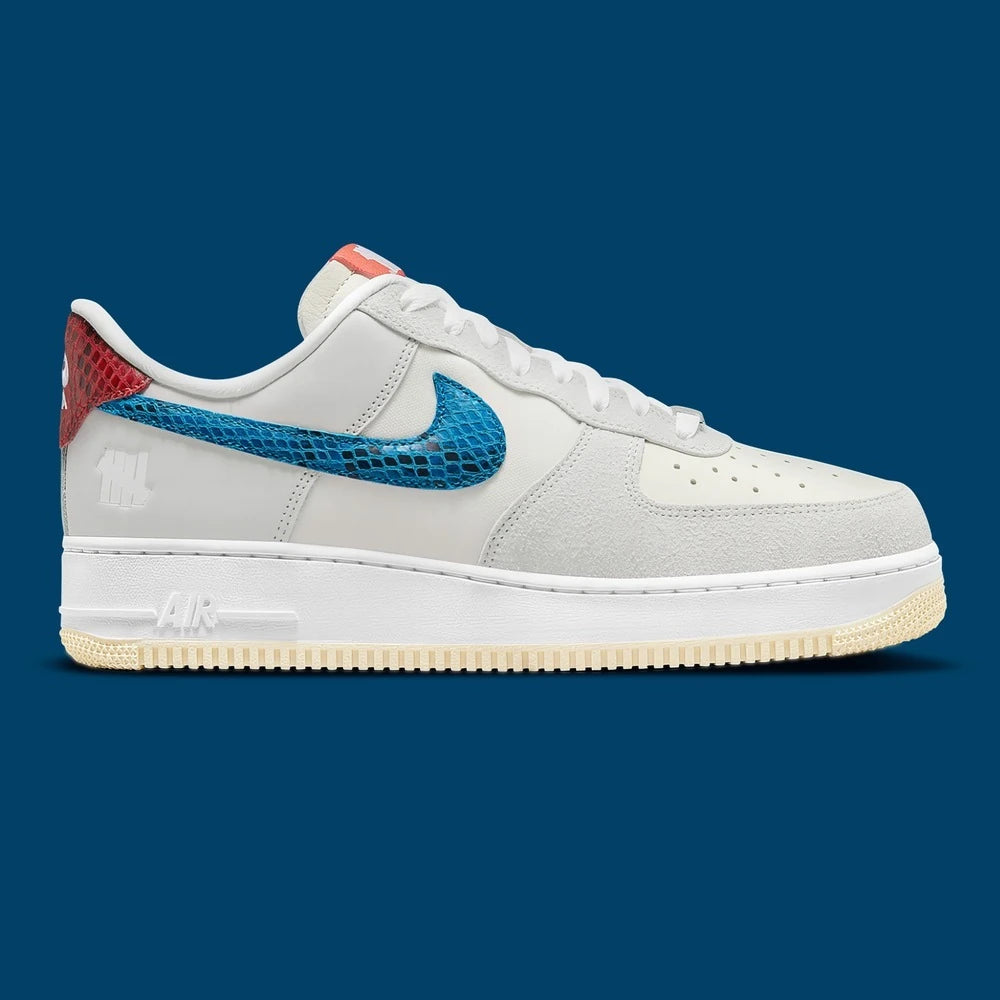 Nike Air Force 1 Low SP Undefeated 5 On It Dunk vs. AF1