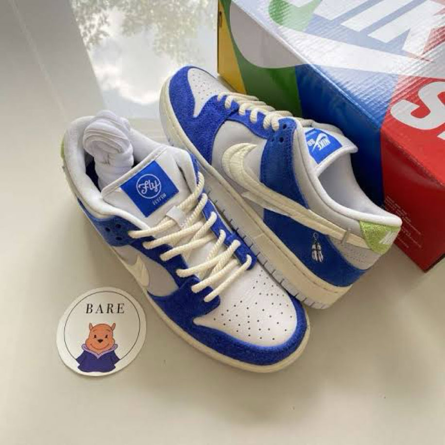 Nike Dunk Low Streetwear