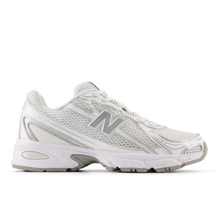 New Balance 740 Silver