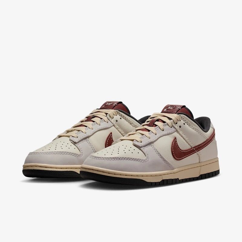 Nike Dunk Low Dark Pony Pearl White - LNT STEP-Sneaker - Nike -  -  - 36 - Nike Dunk Low Dark Pony Pearl White -