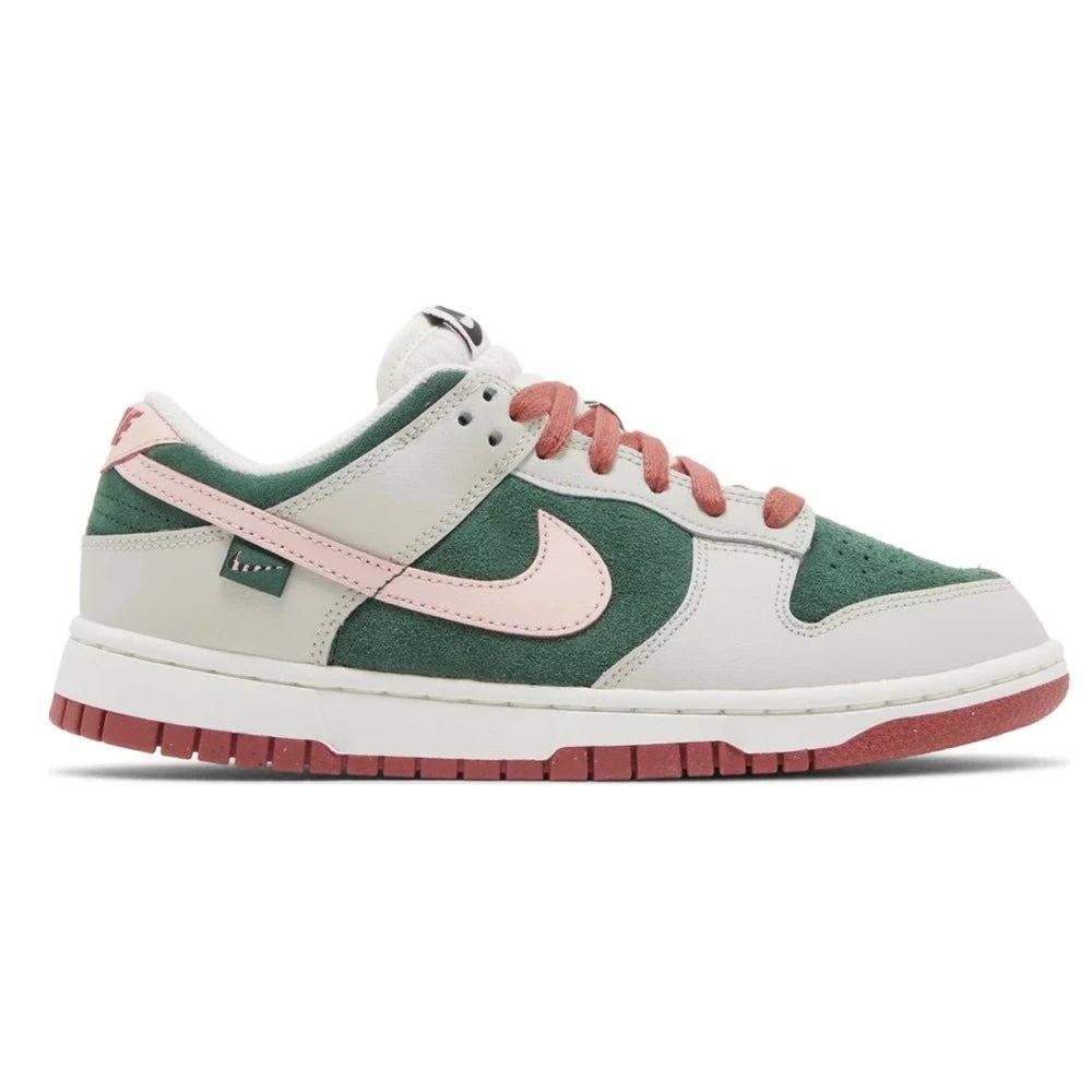 Nike Dunk Low SE All Petals United Fir Green - LNT STEP-Sneaker - Nike -  -  - 36 - Nike Dunk Low SE All Petals United Fir Green -