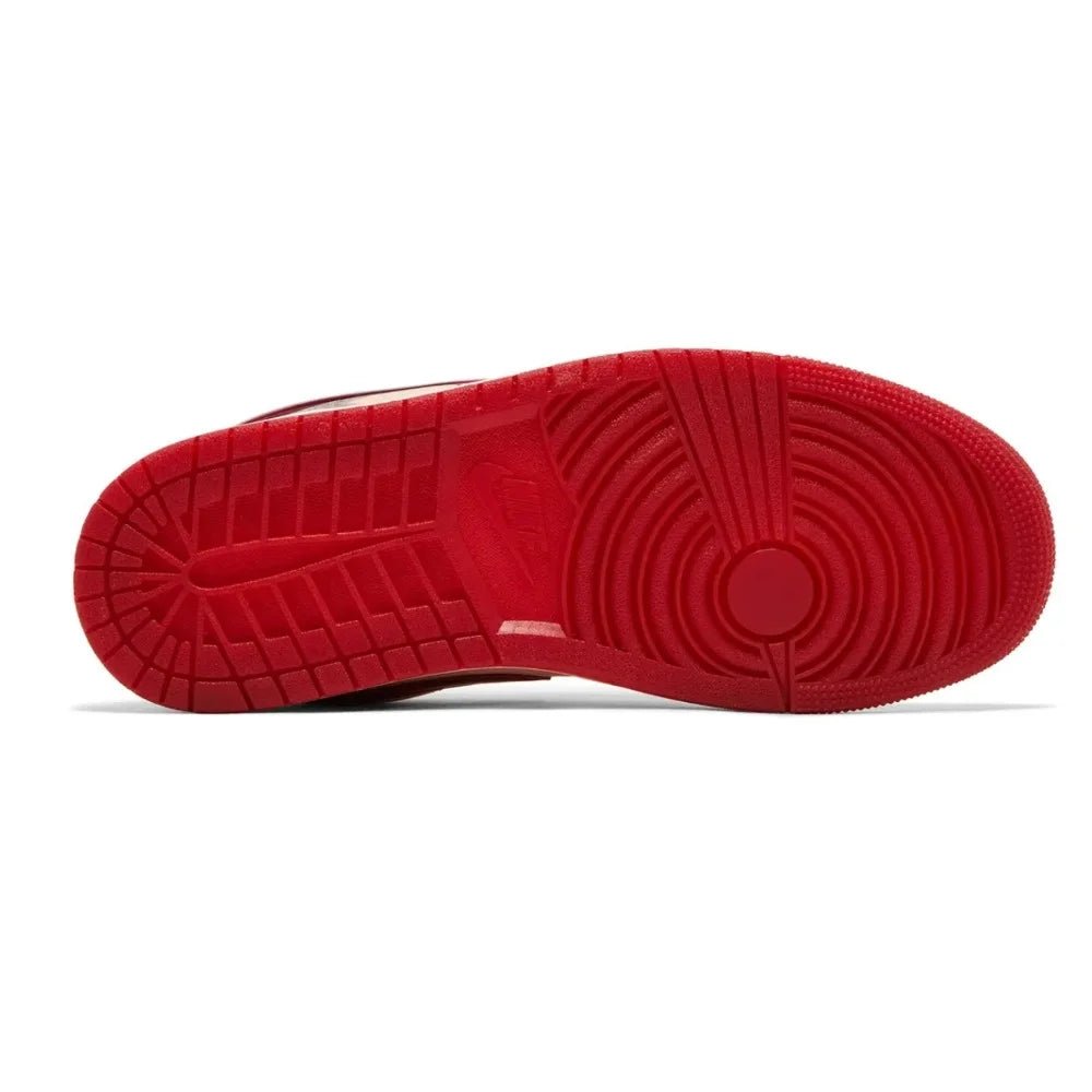 Nike Jordan 1 Low Patent Valentine’s Day - LNT STEP-Sneaker - Nike -  -  - 36 - Nike Jordan 1 Low Patent Valentine’s Day -
