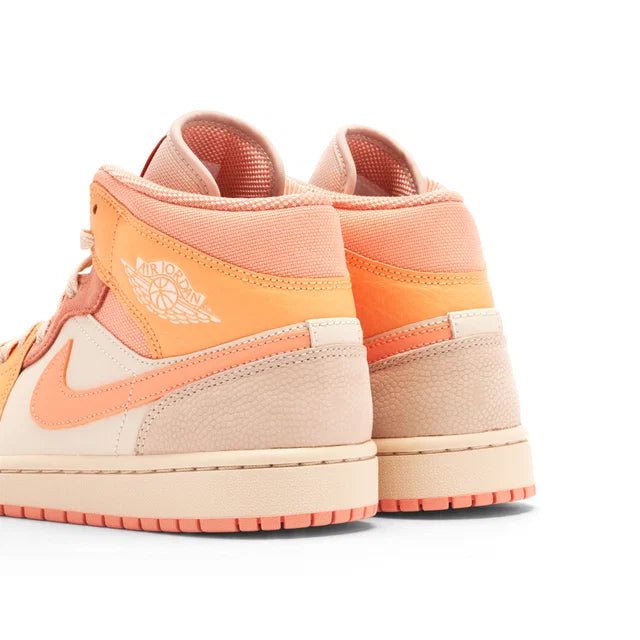 Nike Jordan Retro 1 Apricot Orange - LNT STEP-Sneaker - Nike -  -  - 36 - Nike Jordan Retro 1 Apricot Orange -