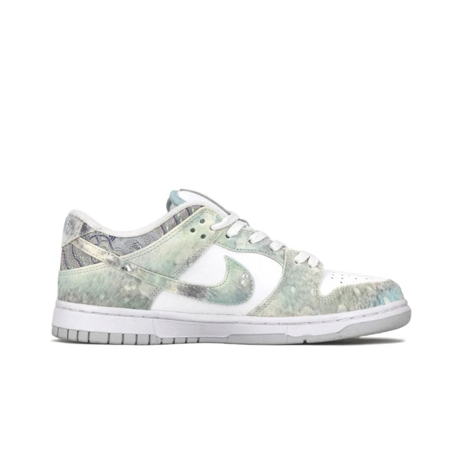 Dunk Low Steam Puppet White Green