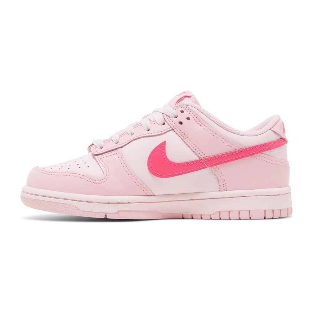 Nike Dunk Low Triple Pink