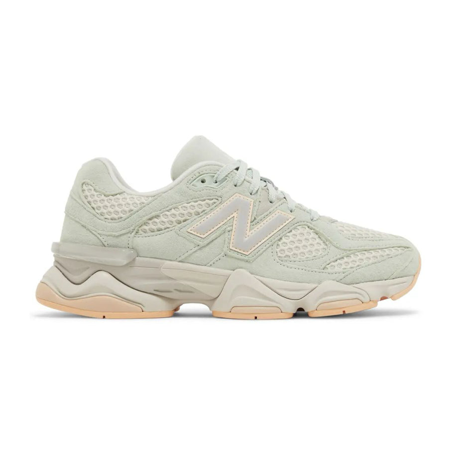 New Balance 9060 Silver Moss Green ( DAR KALIP 1 BEDEN BÜYÜK ALINIZ )