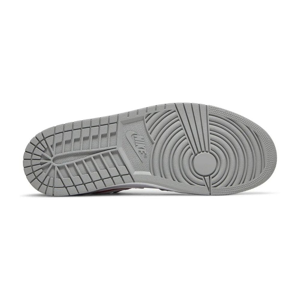 Air Jordan 1 Low SE Light Smoke Grey Gym Red