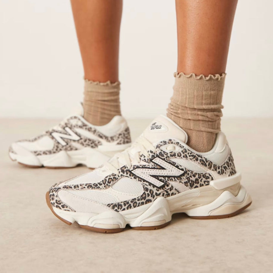 New Balance 9060 Leopar Print ( DAR KALIP 1 BEDEN BÜYÜK ALINIZ )